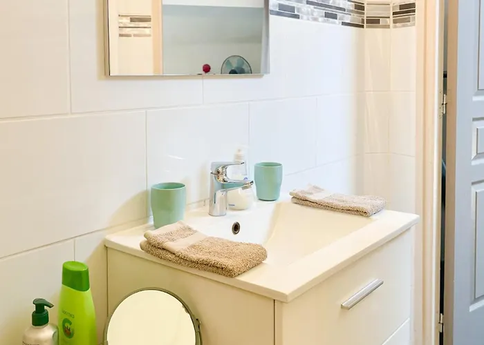 La Aquitaine Apartment *